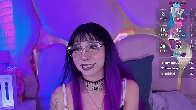 Niina_sssy live cam on StripChat