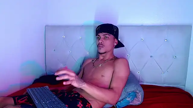 Angel_foxc13 webcam