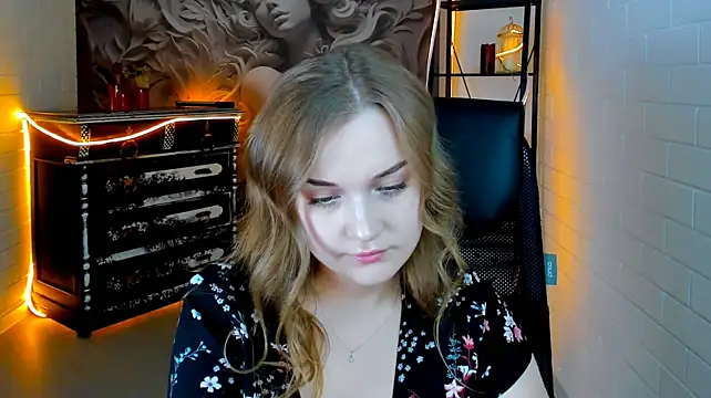 LissaTelor webcam