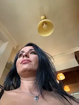 Hotmomcheckk_ webcam