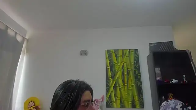 Khalifa_Gold live cam on StripChat
