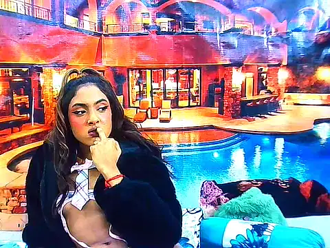 IndianPretty14u2Luv webcam