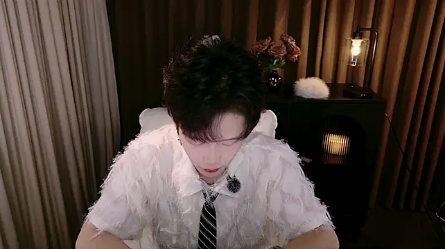 xiaohuihui-1012 webcam
