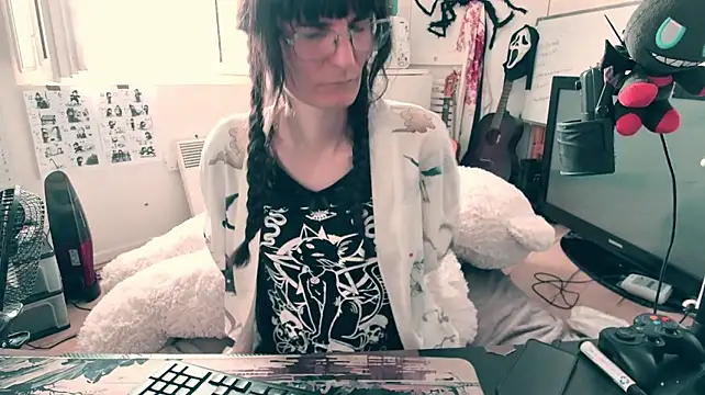 CeriseLapine webcam