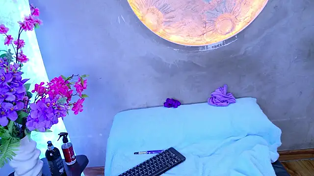 abril_collinz webcam