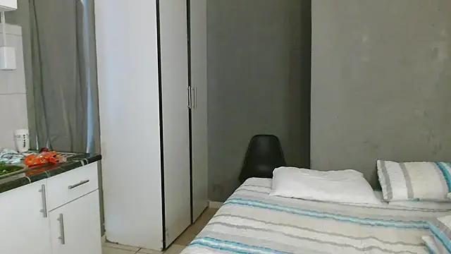 Lillyan_N webcam