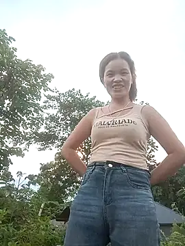nangmo live cam on StripChat