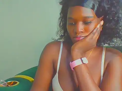cutesmiling live cam on StripChat