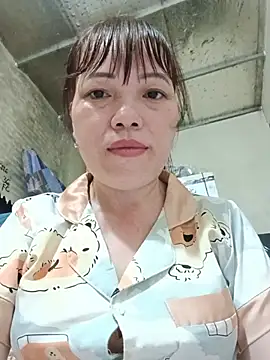 Sana-vn live cam on StripChat