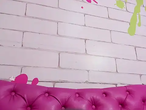AriaMoonnn webcam