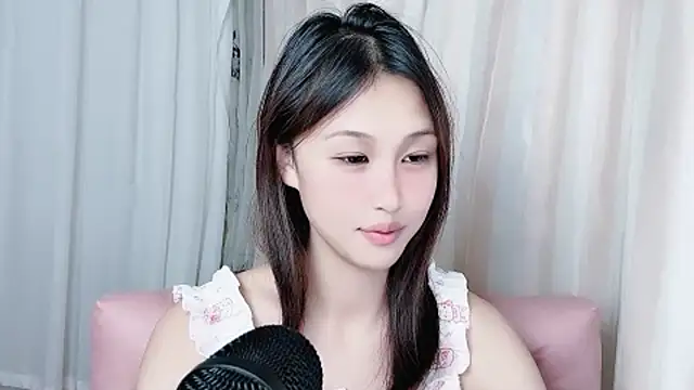 xiaolaopo8 live cam room