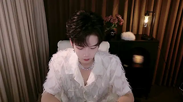 xiaohuihui-1012 webcam