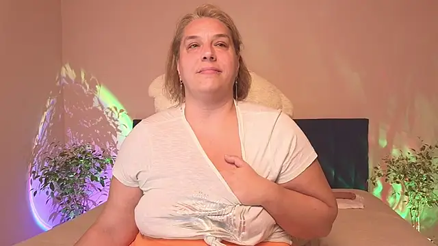 Bbw_Goddes webcam