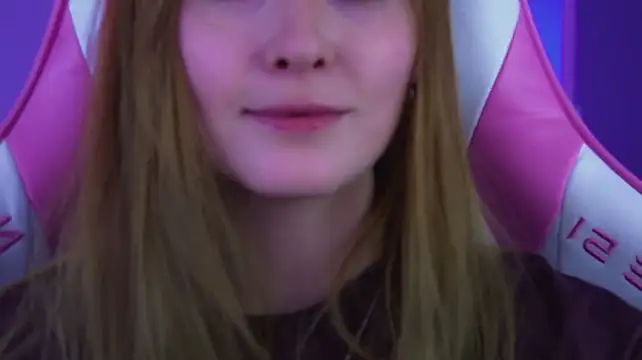AgataFoxley webcam