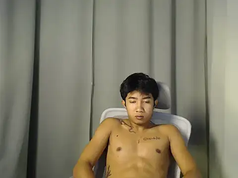 Ur_hottestjonny webcam