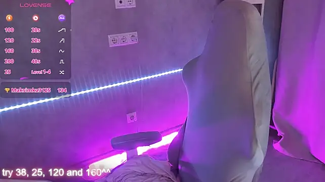 Alisa_Allison webcam