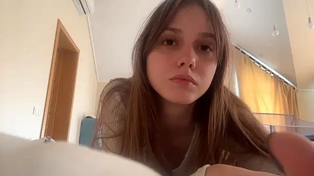 mollyrealay webcam