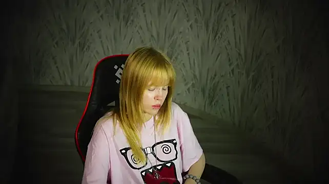 AthenaElsayedl webcam