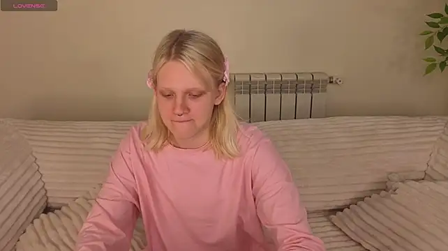 Lilly_Jhonass webcam
