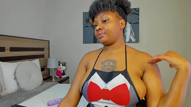 Renee-18 webcam