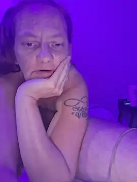 bam420bam (Ask my age) - CUMSHOT FACIAL