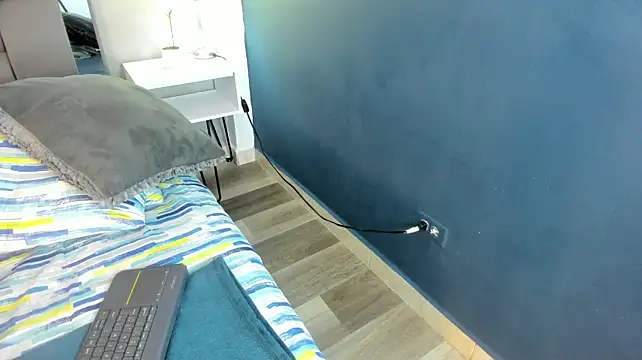Charlie___Musk webcam