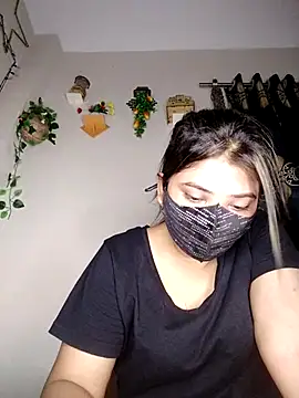 Asamini_12 live cam on StripChat