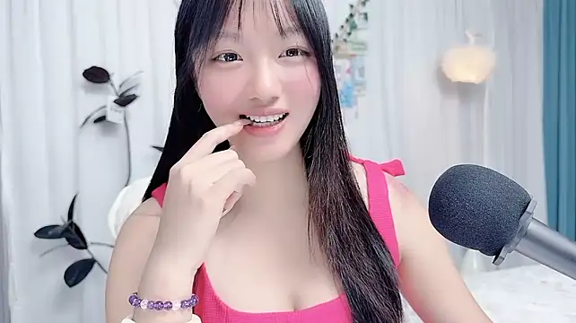 Winnie666999 webcam