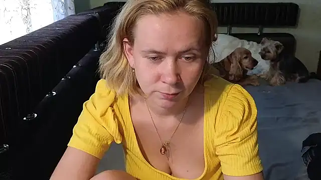 Riley_Roo webcam
