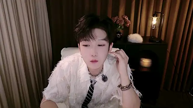 xiaohuihui-1012 webcam