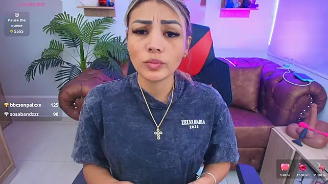 SALOOMEE__ webcam