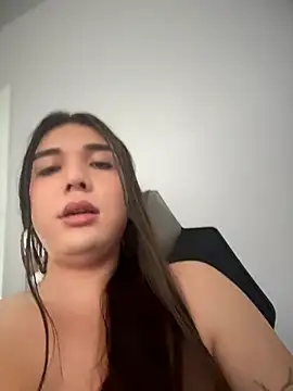 saracaball_ webcam