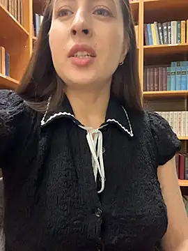 Holly_Play