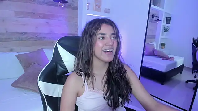 cristin_collins webcam