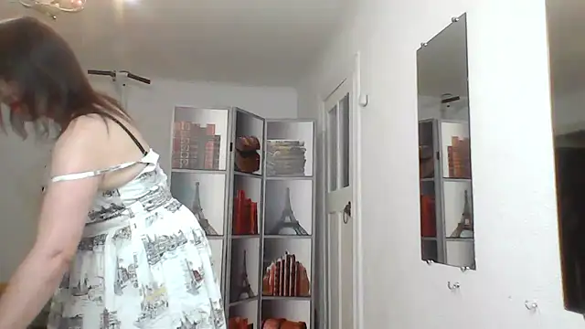 Selena_Moo webcam