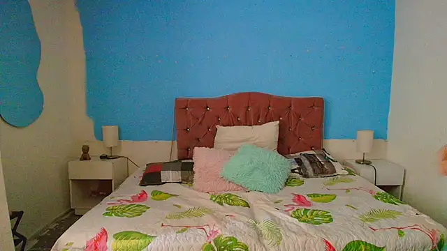 roses_little_ webcam