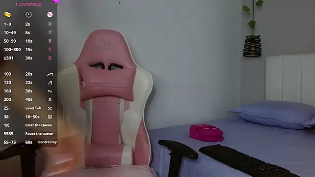 Jessica_Dove webcam