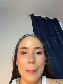 HotAlana_