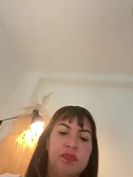 Viictoria-Jones