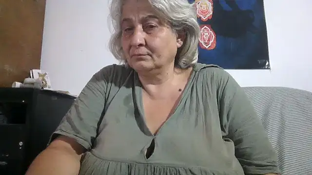 ExquisiteMature webcam