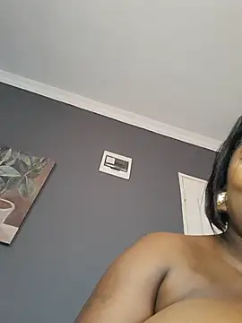 SWEETDOLLY29XX webcam