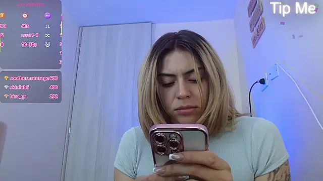 aprildumont webcam