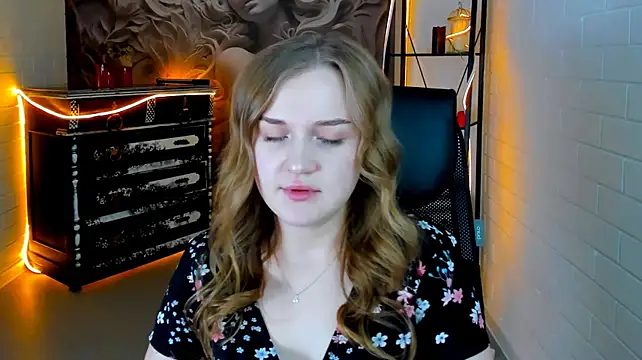 LissaTelor webcam