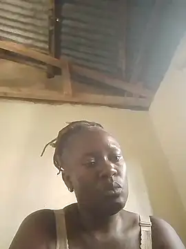 Lluunnaalliigghhtt live cam on StripChat