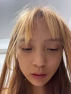 yangyang520-18girl webcam
