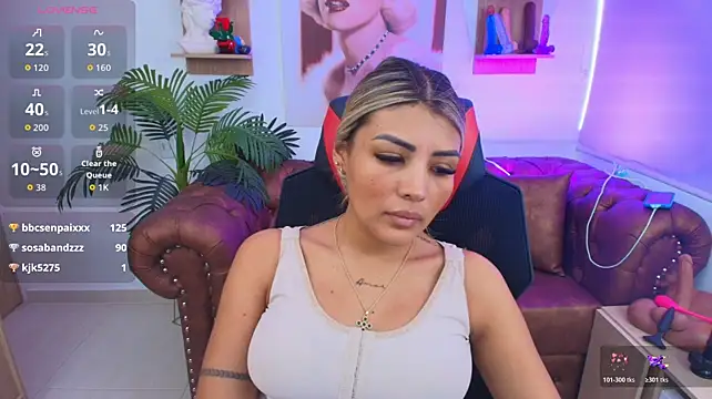 SALOOMEE__ live webcam