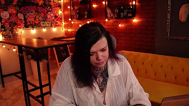 CharliBlackwood live webcam