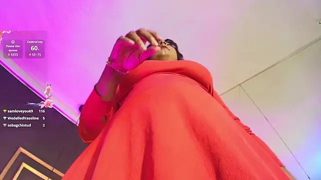 alexa_cruz__ webcam