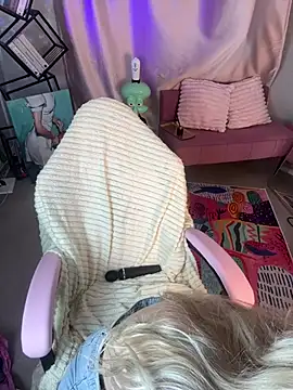 Hot_blondie live webcam