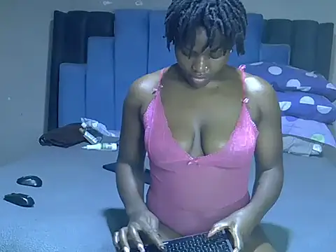 melanin_moon webcam